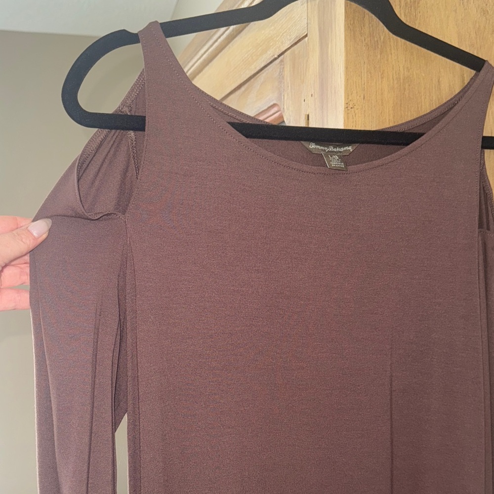 Brown cold shoulder long sleeve dress
